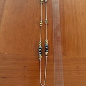 Mixed colored beads necklace with silver tones